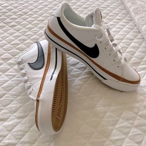 New Size 6 Nike Court Legacy. Next Nature White/Desert Ochre/Black